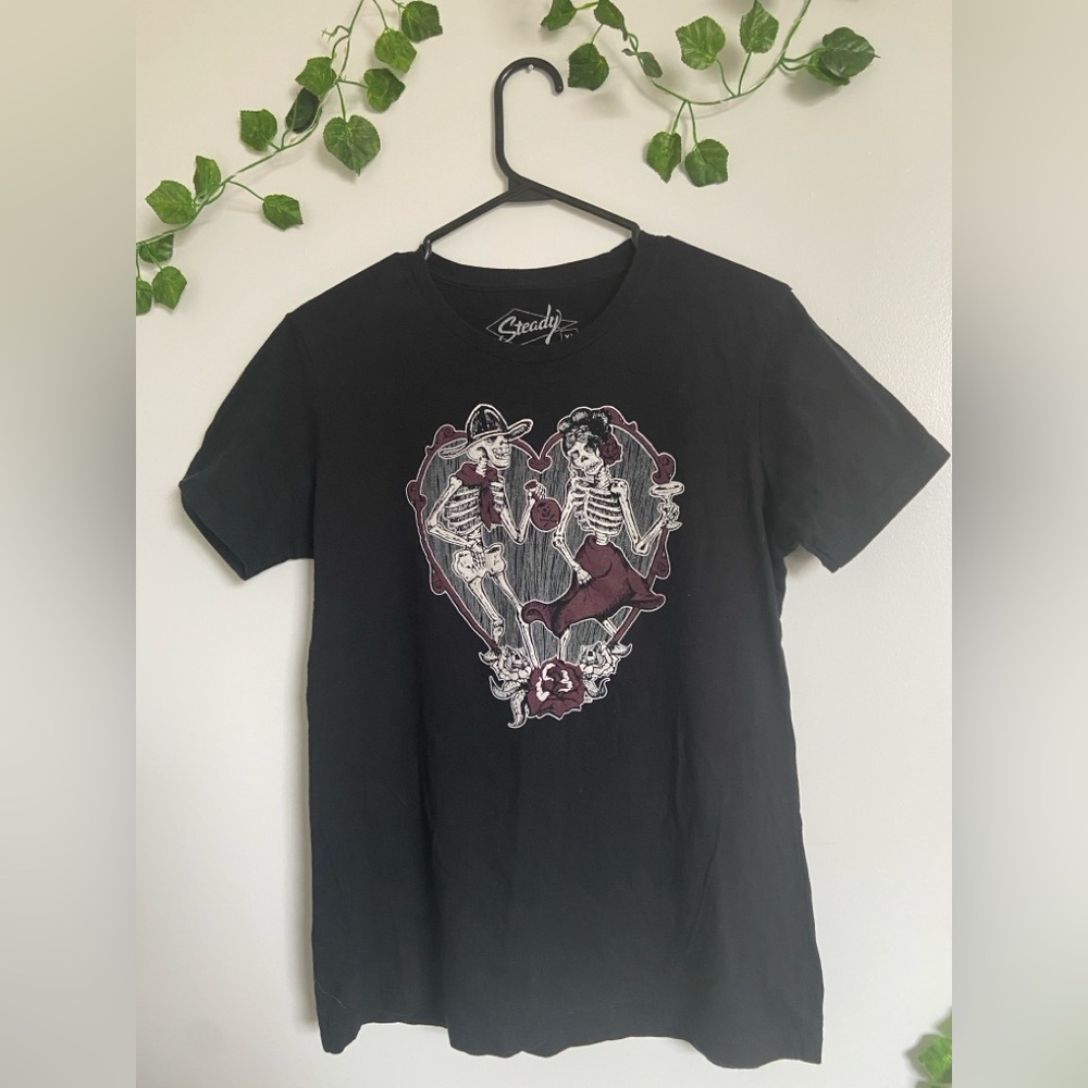 Steady Clothing Day Of The Dead Skeleton Rose Heart Graphic Tee Black Size XL